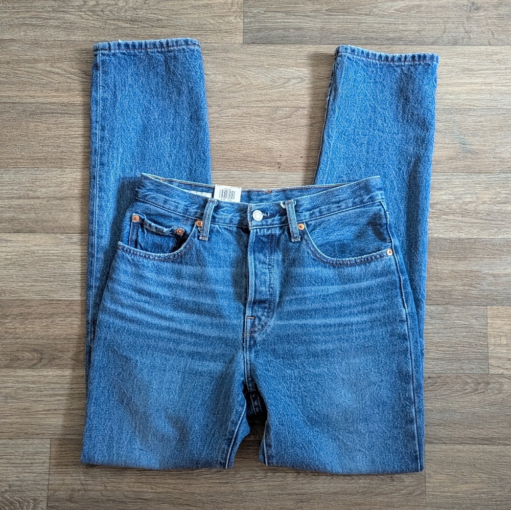 NWT Levis 501 Original Fit Medium Wash Jeans Women Size 27 X 32